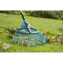 Combisysteem Kunststof Bladhark, Verstelbaar - 35cm - Gardena 10 Combisysteem Kunststof Bladhark, Verstelbaar - 35cm - Gardena -Gardena Verkoop combisysteem kunststof bladhark verstelbaar 35cm gardena 4 3