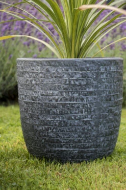 Bloempot Utah Egg - D45 X H43cm - Donkergrijs -Gardena Verkoop utah egg pot graphite d45h43 bloempot 7 8